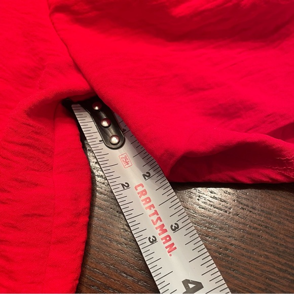 NWT Adrienne Red Ruched Sleeves V-Neck Top | Size Large - Picture 11 of 15